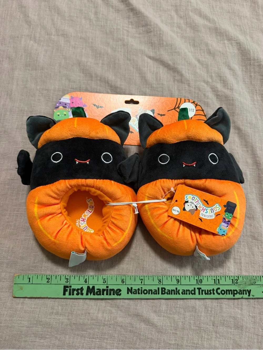 NWT Halloween Pumpkin Bat Squishmallows Kid Slippers Orange & Black Size 11/12